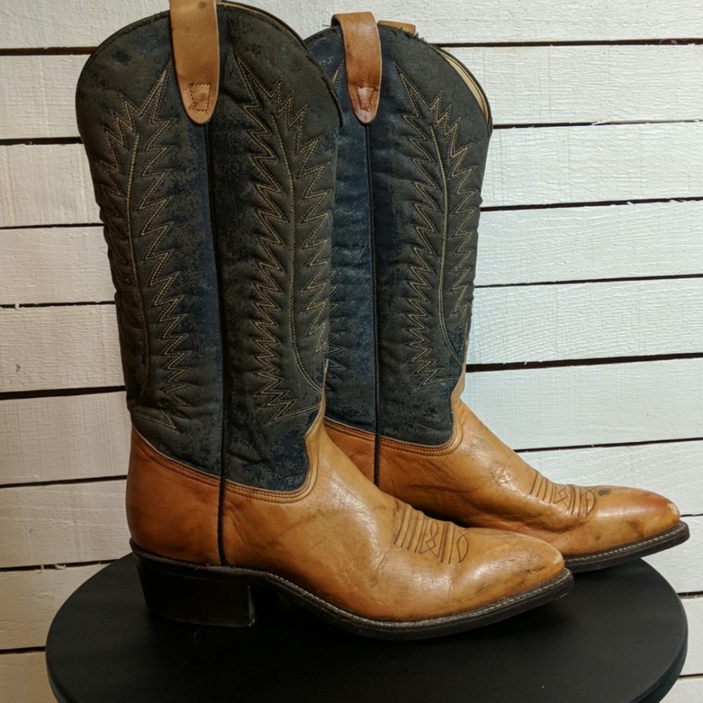 Cavender's Men's Cowboy Boots (7.5) - Picture 2 of 7